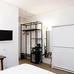 Domus Vitra 게스트하우스 4*