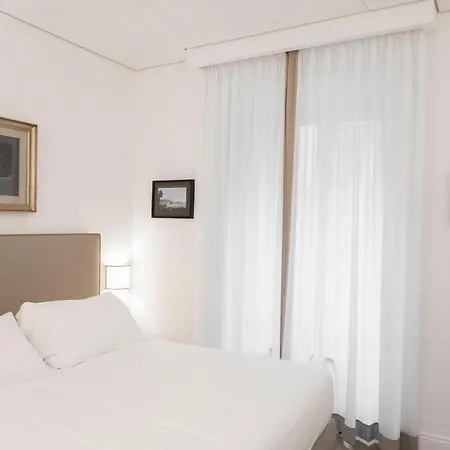 Domus Vitra 4*