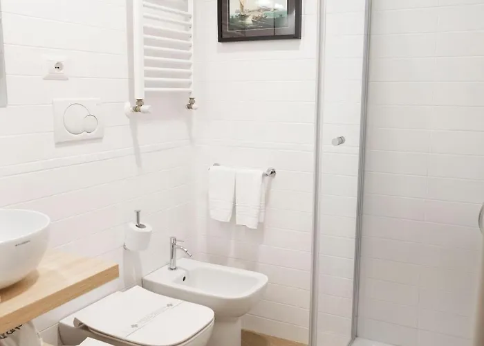 Domus Vitra بيت ضيافة 4*